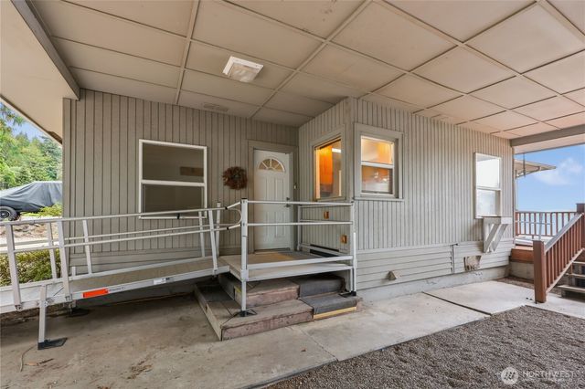 1536 Shorewood Drive, Bremerton, WA 98312