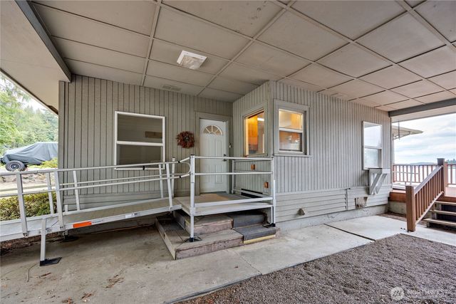 1536 Shorewood Drive, Bremerton, WA 98312