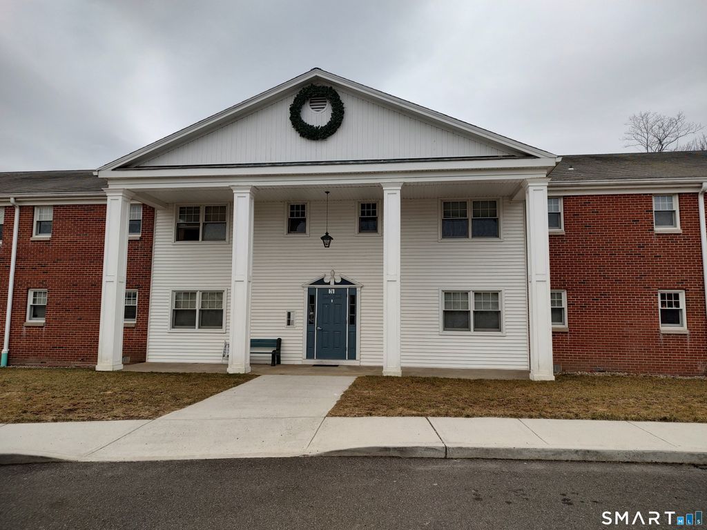 74 West Fourth Street 16 B, Derby, CT 06418