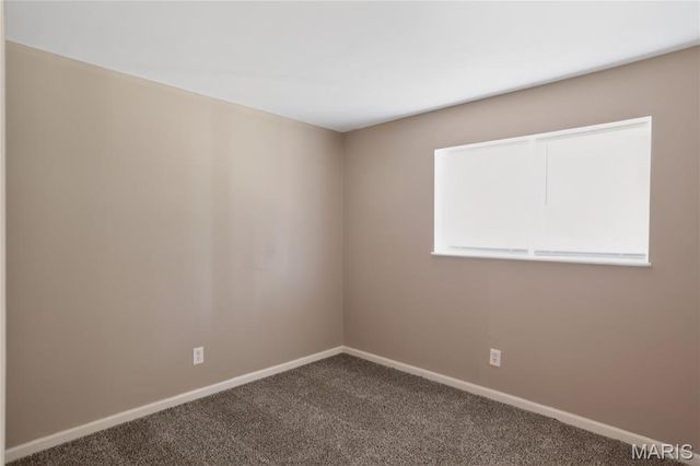 1315 Red River Drive, St Louis, MO 63138