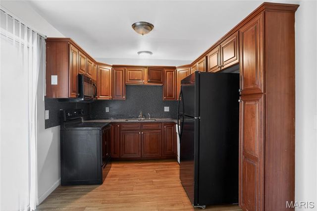 1315 Red River Drive, St Louis, MO 63138