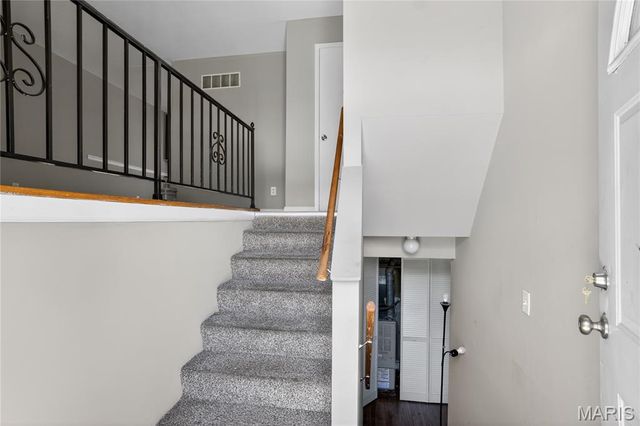 1315 Red River Drive, St Louis, MO 63138