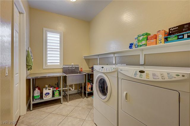 4260 Helena Cove Court, Las Vegas, NV 89129