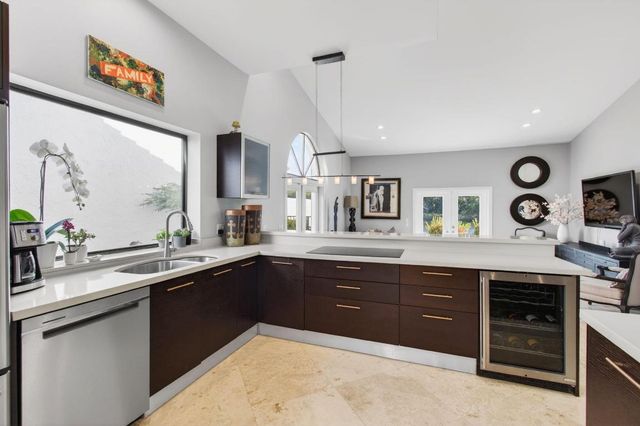 23145 Via Stel, Boca Raton, FL 33433