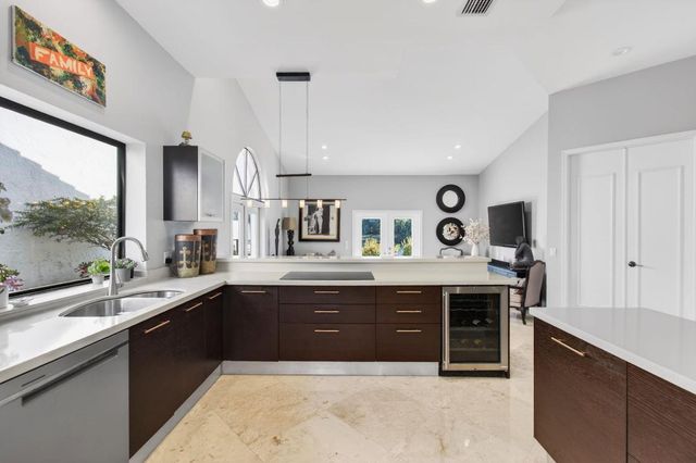 23145 Via Stel, Boca Raton, FL 33433