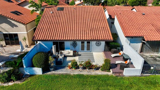 23145 Via Stel, Boca Raton, FL 33433