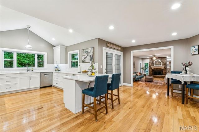 8 Howe Crossing, Festus, MO 63028