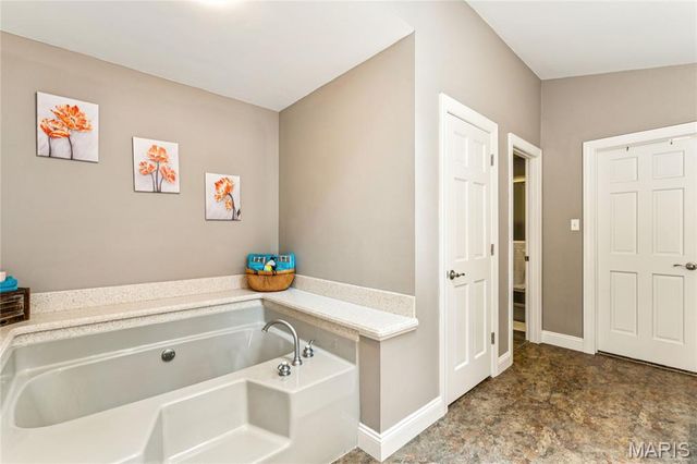 8 Howe Crossing, Festus, MO 63028