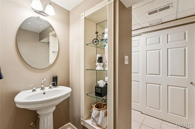 8 Howe Crossing, Festus, MO 63028