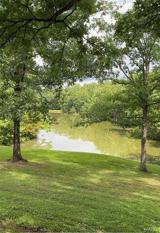 8 Howe Crossing, Festus, MO 63028