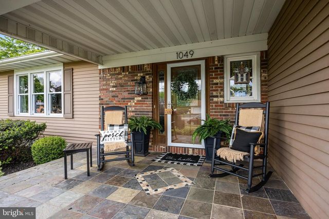 1049 ESTATES BLVD, Hamilton, NJ 08690