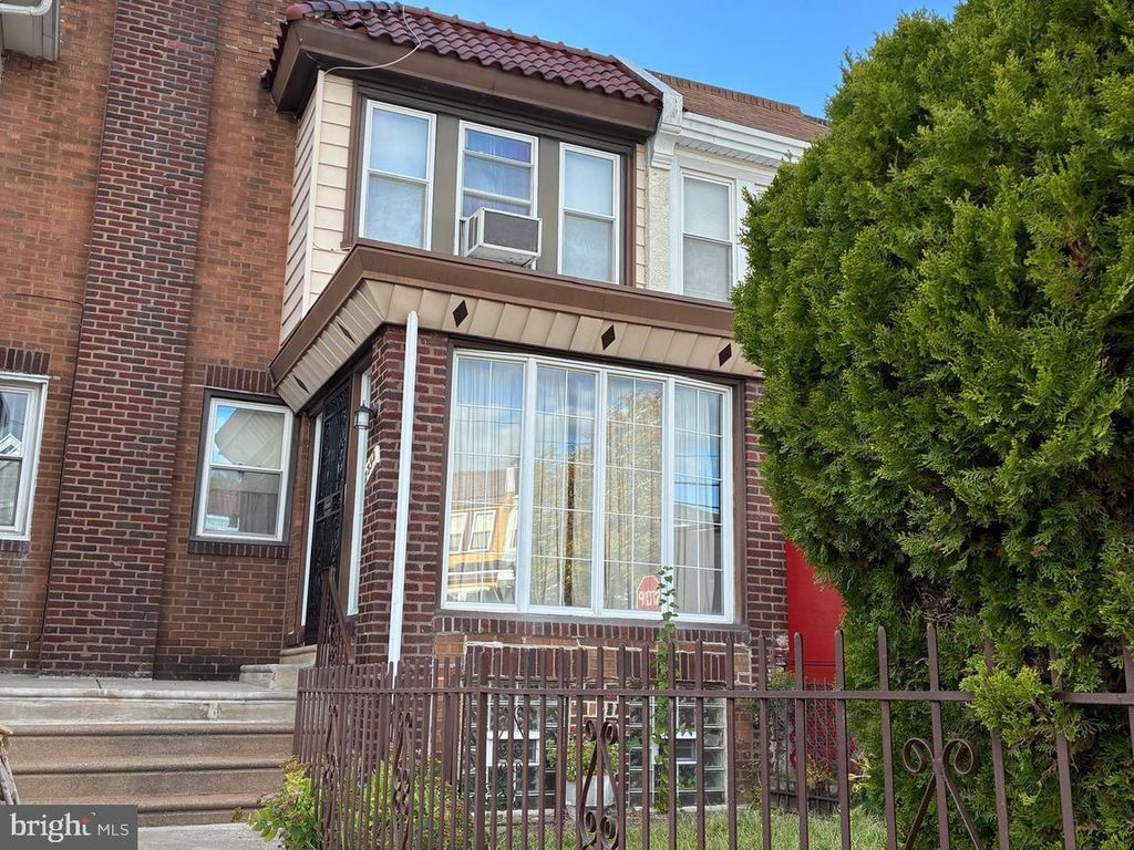 7352 SOMMERS RD, Philadelphia, PA 19138