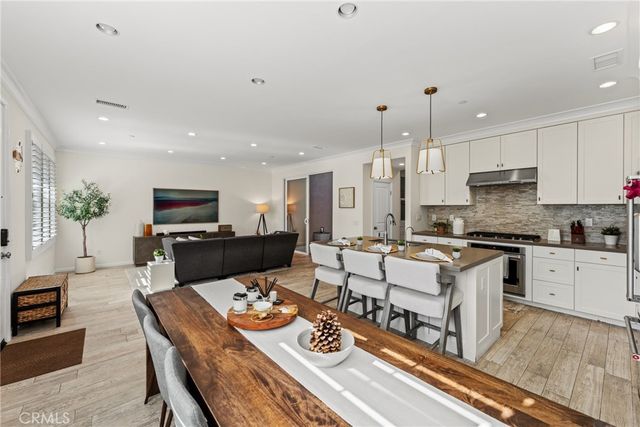 123 Mighty Oak, Irvine, CA 92602