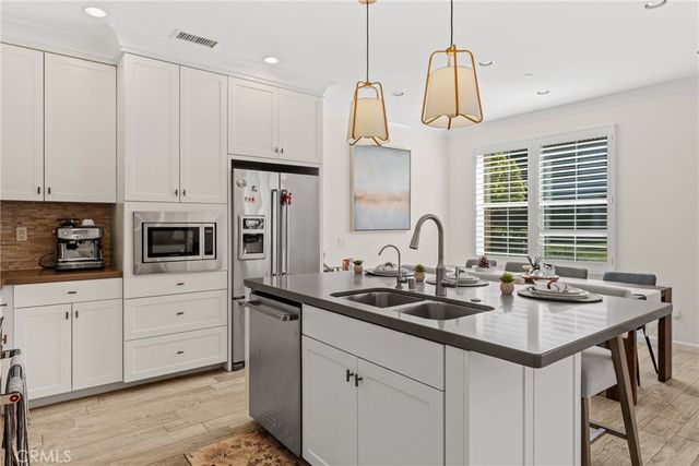 123 Mighty Oak, Irvine, CA 92602