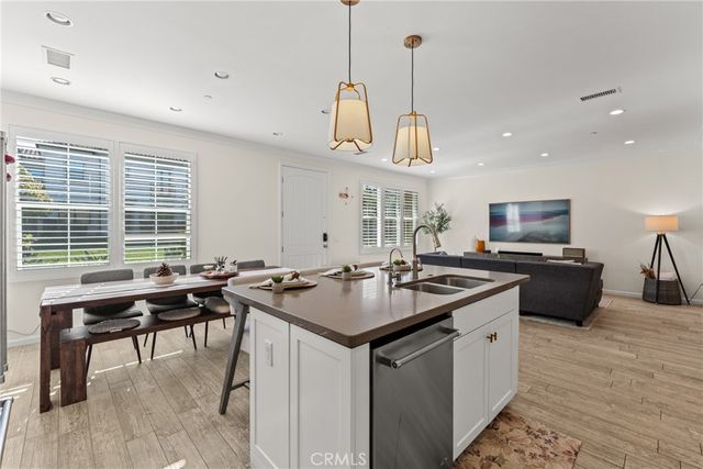 123 Mighty Oak, Irvine, CA 92602