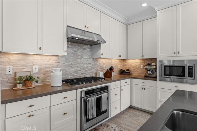 123 Mighty Oak, Irvine, CA 92602