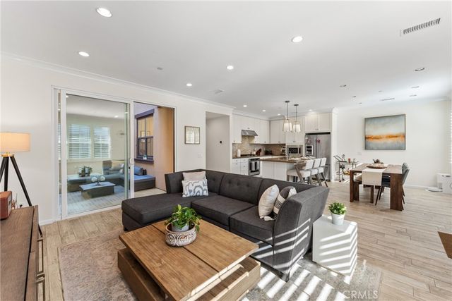 123 Mighty Oak, Irvine, CA 92602