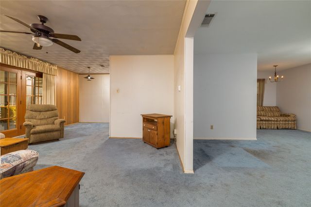 3605 Pleasant Run Road, Irving, TX 75062