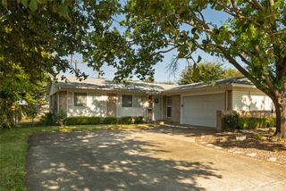 3605 Pleasant Run Road, Irving, TX 75062