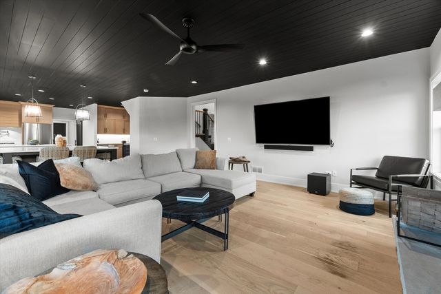 11120 Tuscany Court, Lemont, IL 60439