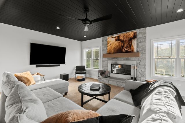 11120 Tuscany Court, Lemont, IL 60439