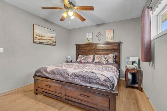 86 Molina Road, Peralta, NM 87042