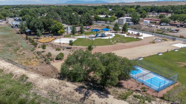 86 Molina Road, Peralta, NM 87042