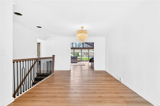1700 Village Rd, Shaler, PA 15116