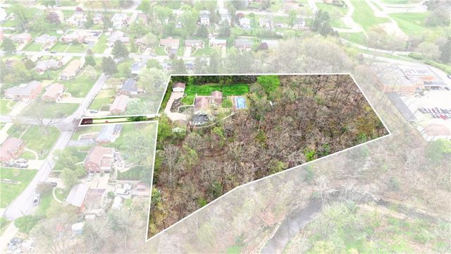 1700 Village Rd, Shaler, PA 15116