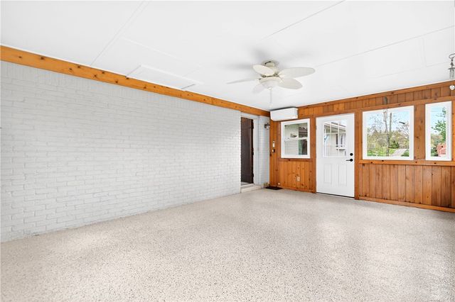 1700 Village Rd, Shaler, PA 15116