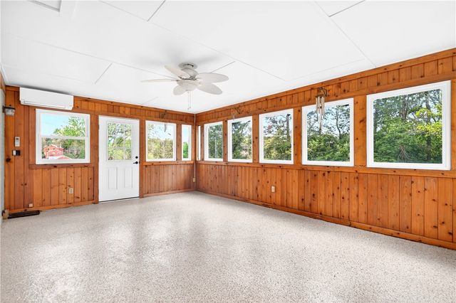 1700 Village Rd, Shaler, PA 15116