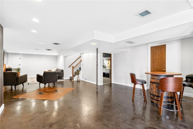 1700 Village Rd, Shaler, PA 15116