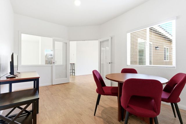 1101 S Royal Oak Place, Porterville, CA 93257