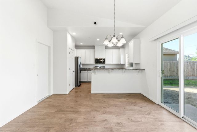 1101 S Royal Oak Place, Porterville, CA 93257