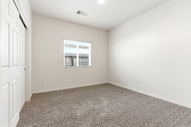 1101 S Royal Oak Place, Porterville, CA 93257