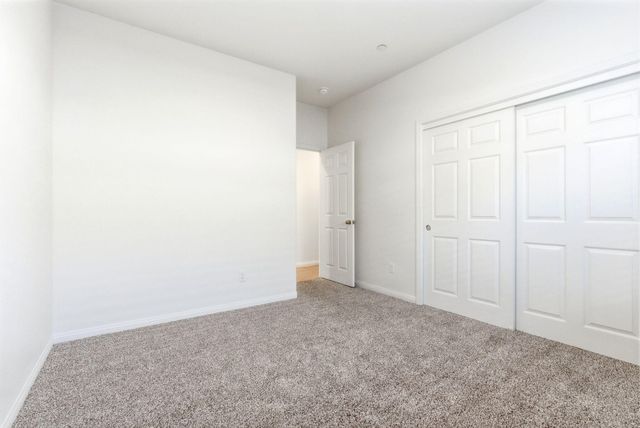 1101 S Royal Oak Place, Porterville, CA 93257