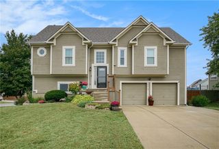 20410 W 201 Street, Spring Hill, KS 66083