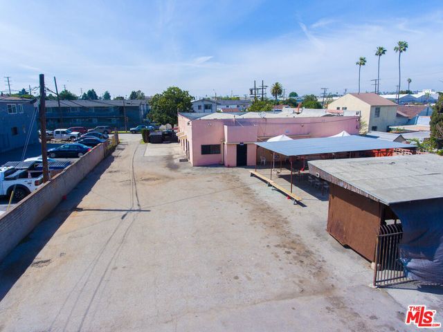 7112 S Victoria Avenue, Los Angeles, CA 90043
