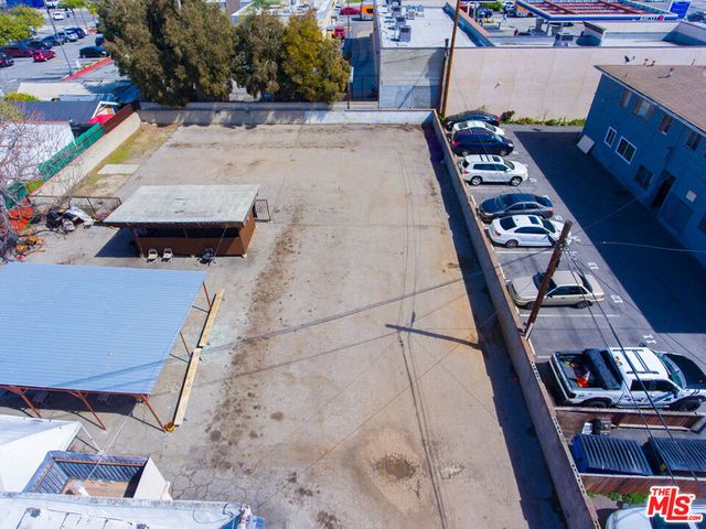 7112 S Victoria Avenue, Los Angeles, CA 90043