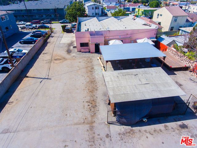 7112 S Victoria Avenue, Los Angeles, CA 90043
