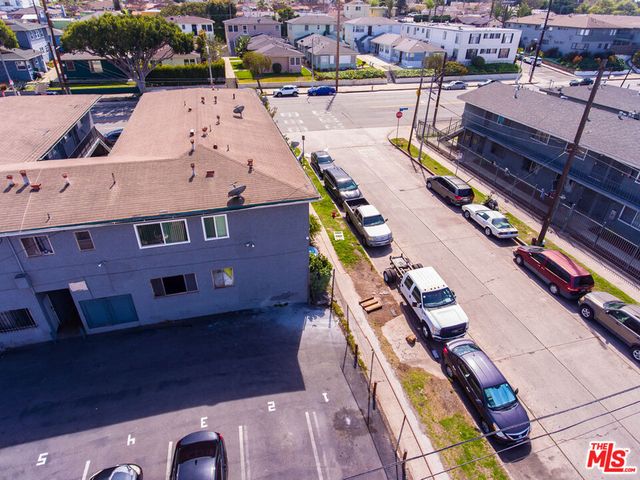 7112 S Victoria Avenue, Los Angeles, CA 90043