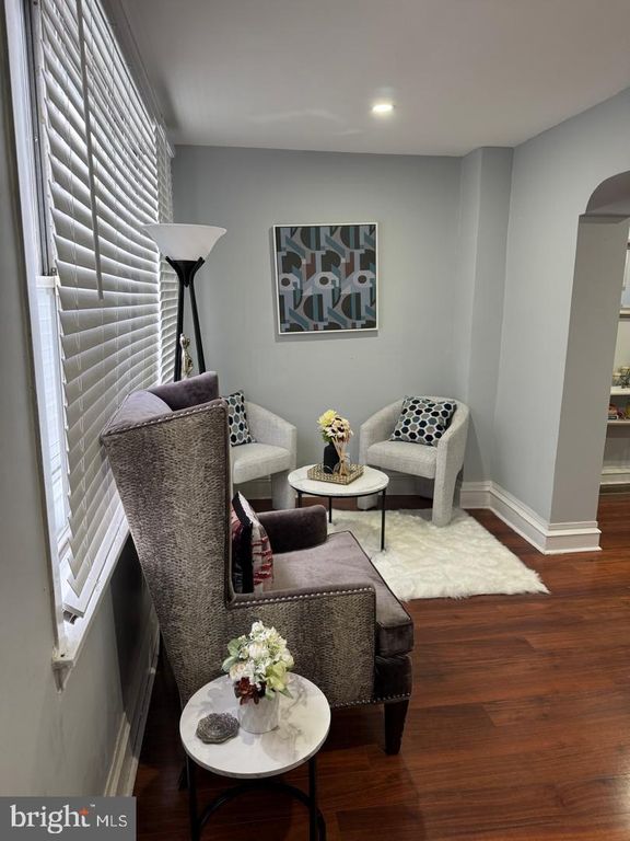 6407 DICKS AVE, Philadelphia, PA 19142 — photo 2