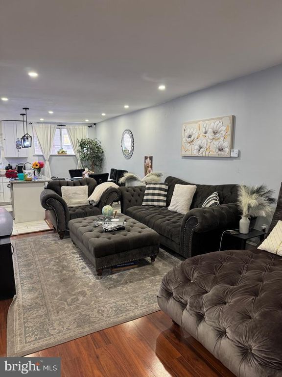 6407 DICKS AVE, Philadelphia, PA 19142 — photo 4