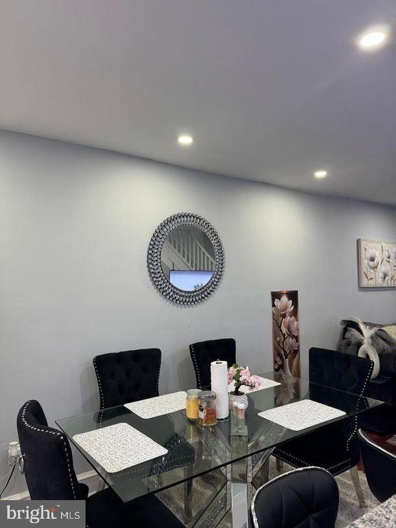 6407 DICKS AVE, Philadelphia, PA 19142 — photo 5