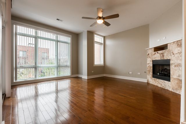 4417 S INDIANA Avenue 3S, Chicago, IL 60653