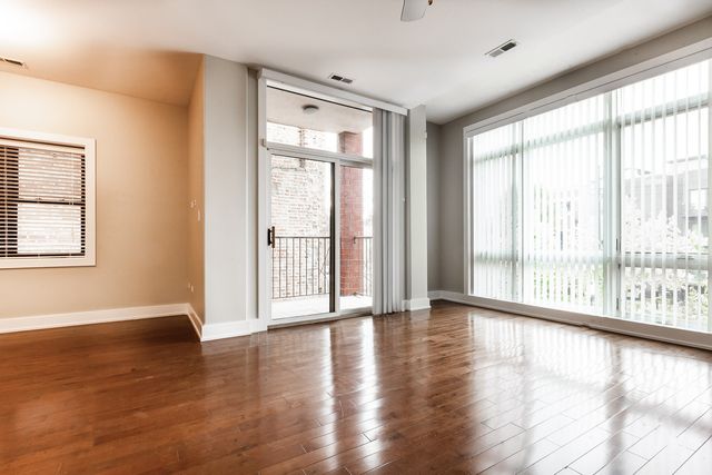 4417 S INDIANA Avenue 3S, Chicago, IL 60653