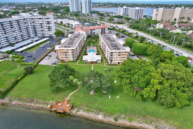 300 Golfview Road 407, North Palm Beach, FL 33408