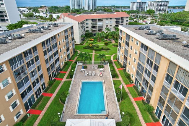 300 Golfview Road 407, North Palm Beach, FL 33408