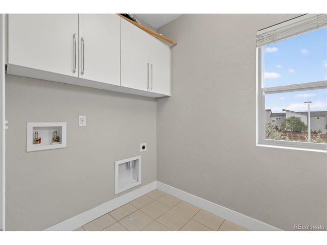 1622 W 67th Ave, Denver, CO 80221