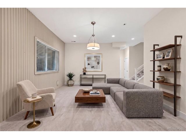 1622 W 67th Ave, Denver, CO 80221
